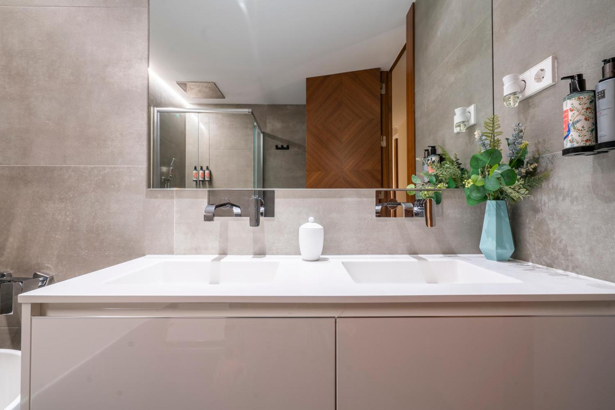 V73 Elegance & Comfort - Luxury In Barrio Salamanca