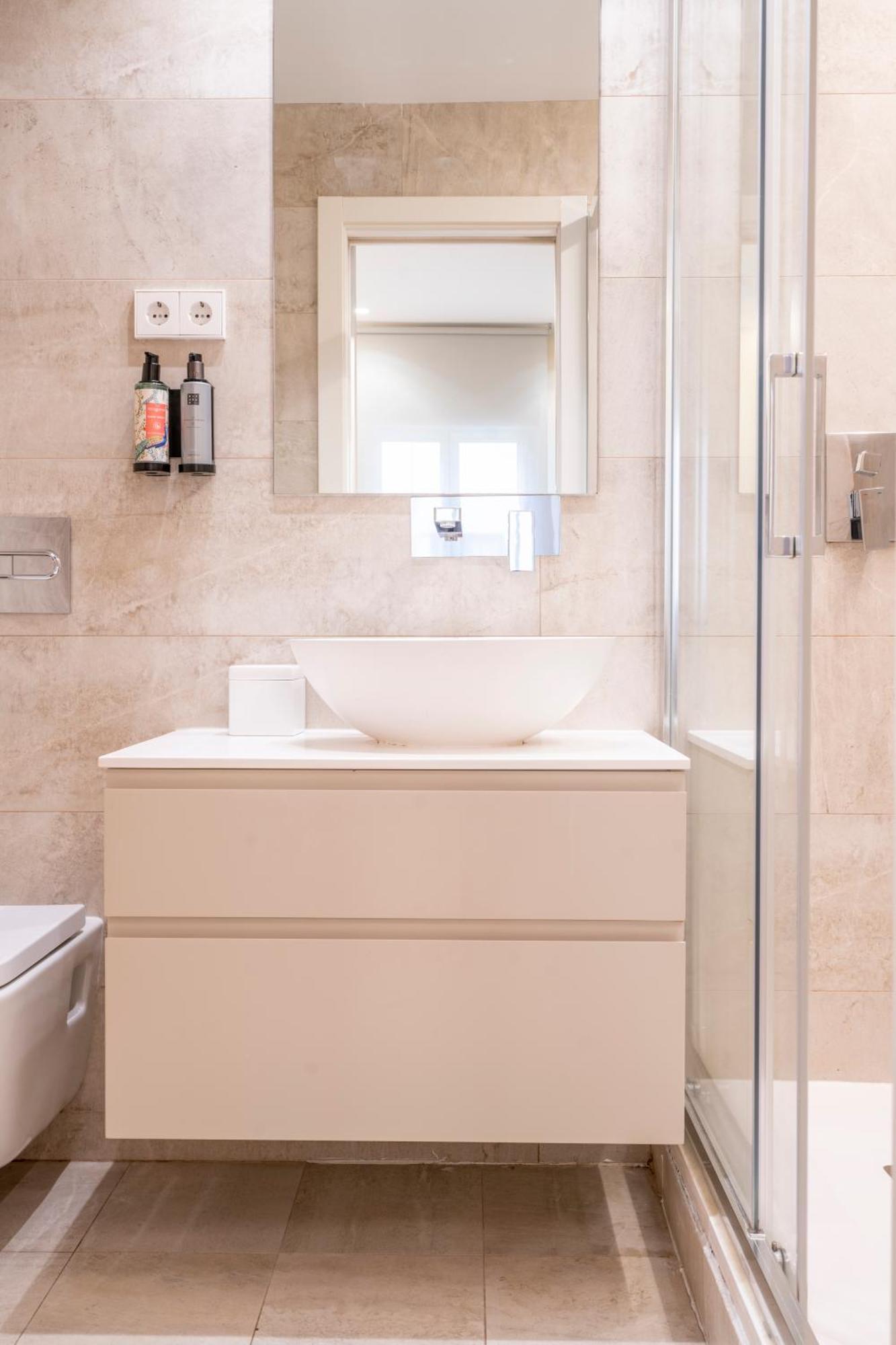V73 Elegance & Comfort - Luxury In Barrio Salamanca Apartment
